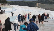 Denizli Pamukkale bayramda yerli turist akınına uğradı